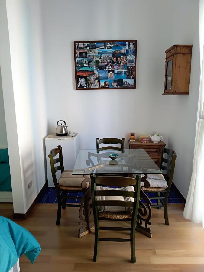 Villino Italia Hotel Nápoly Kültér fotó